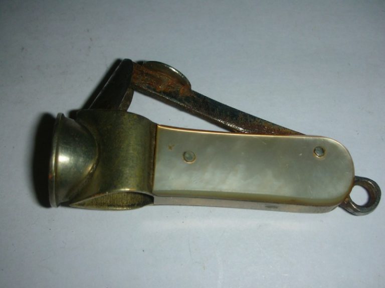 Cigar/cheroot cutter South Perth Antiques & Collectables